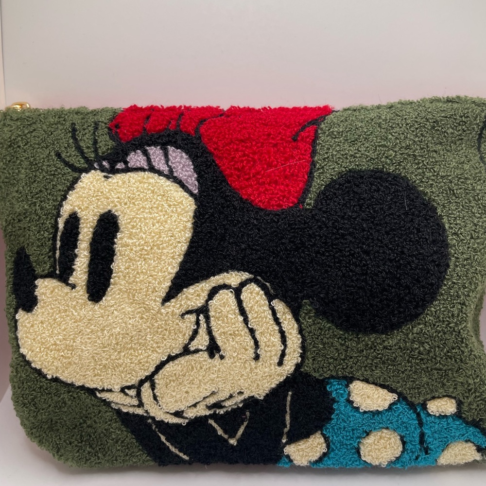 Minnie Mouse Carpet Bag